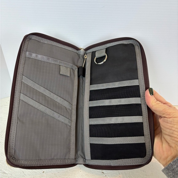 LeSportsac Brown Nylon Wallet Travel Wallet with Handle Geometric Zip Around 9" - Picture 7 of 9